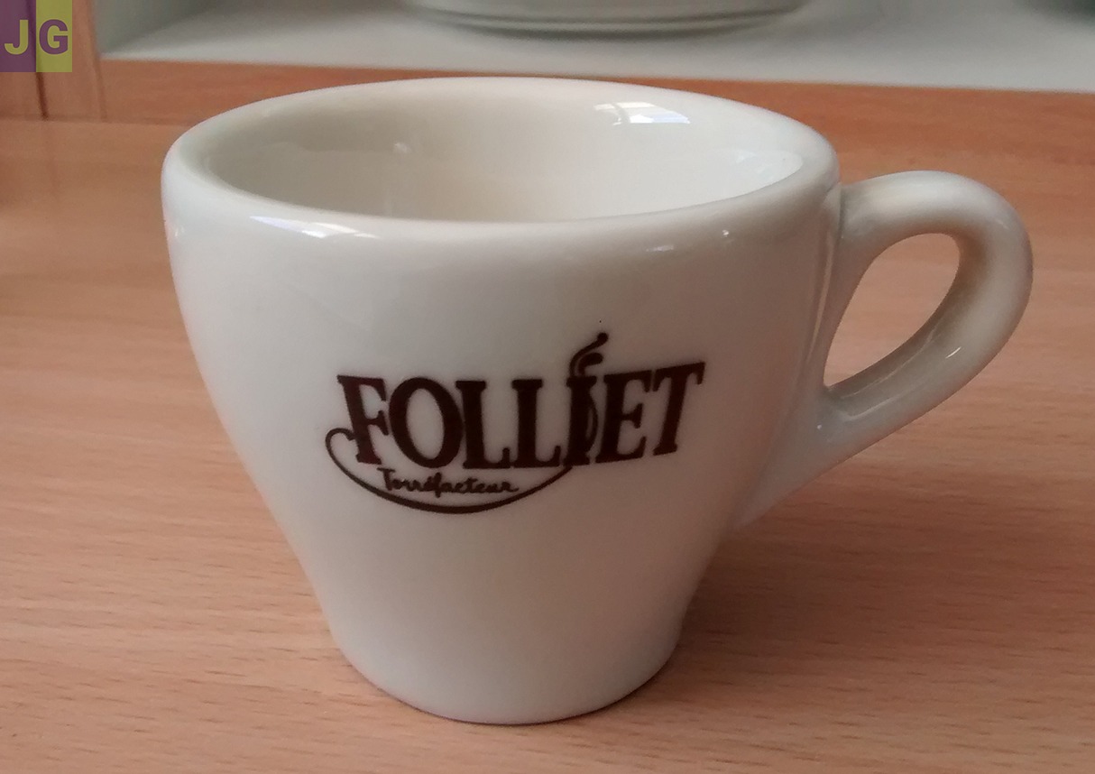 8 Tasses expresso Folliet, sans les sous tasses.