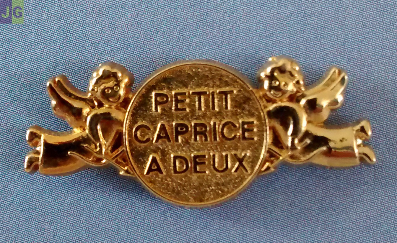 1 Pins Pin's Petit Caprice à deux.