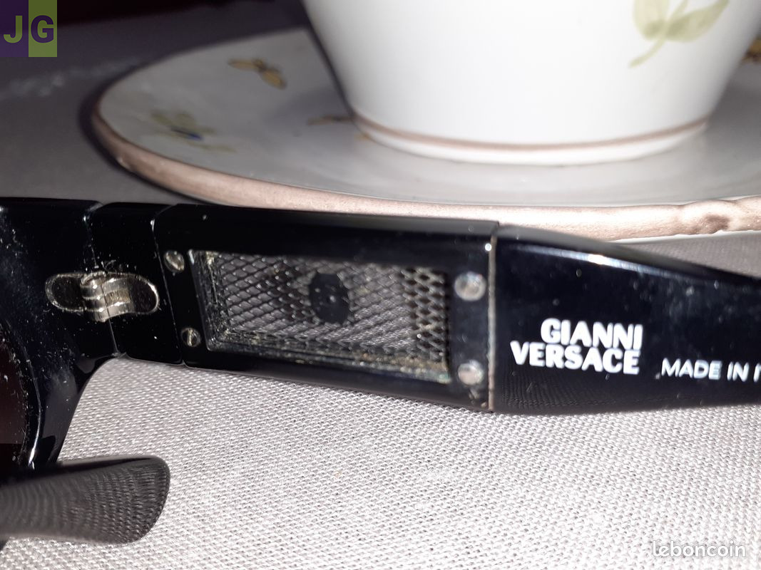 Paire de Lunette de Marque