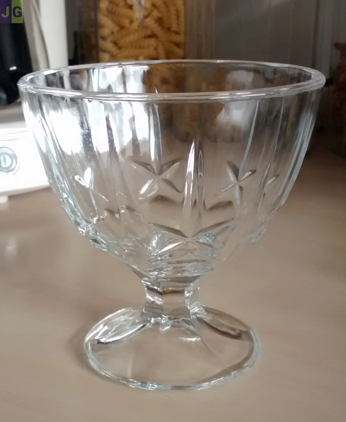 6 Coupes à glaces ou desserts. Haut 10 cm Ø 10 cm.