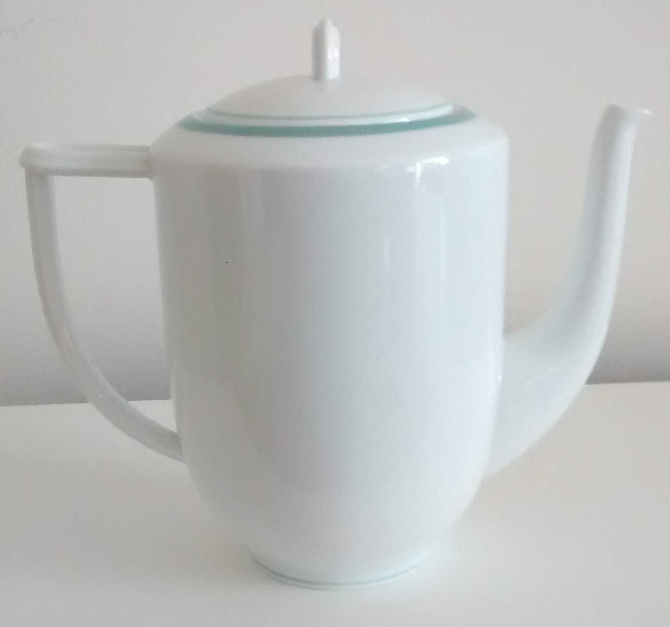 Cafetière BERNARDAUD Porcelaine Limoges. Modèle Harmonie Menthe